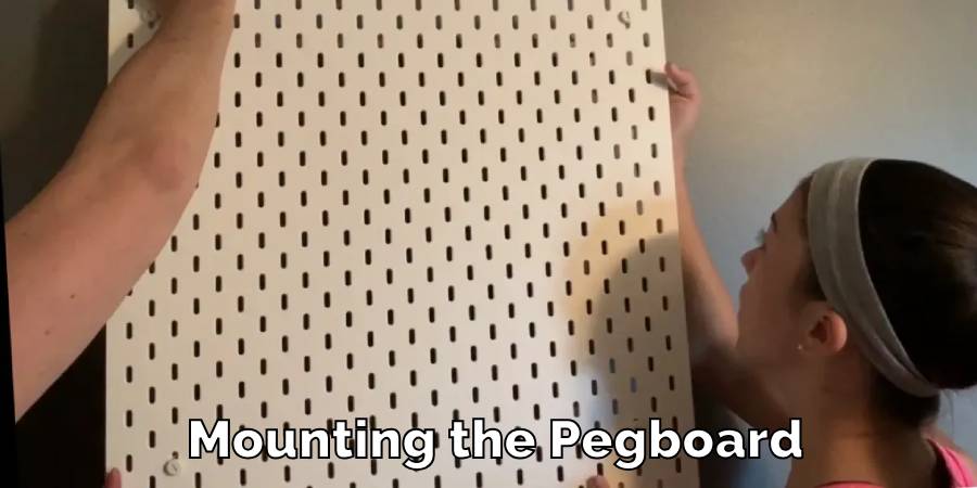 Mounting the Pegboard